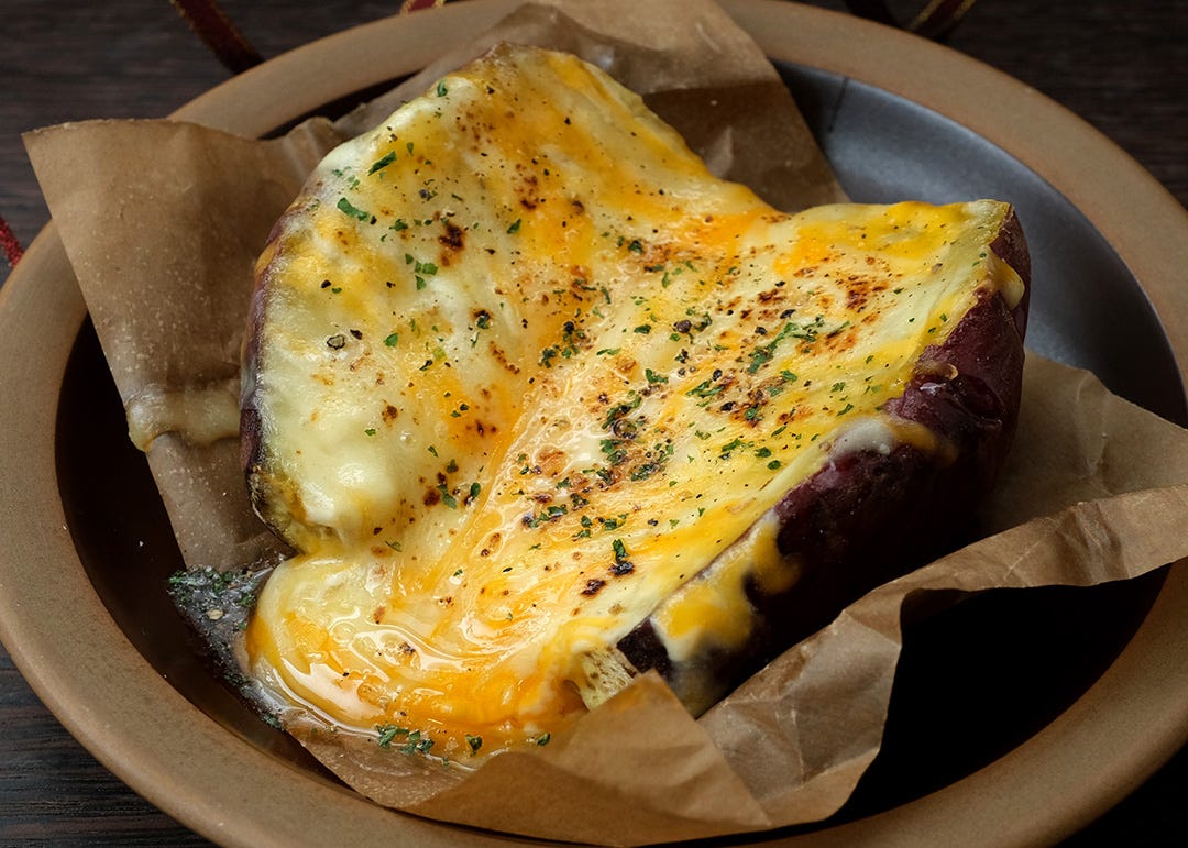 「やきいもフェス」新宿で初開催、焼き芋の食べ比べやスイーツ約30種集結