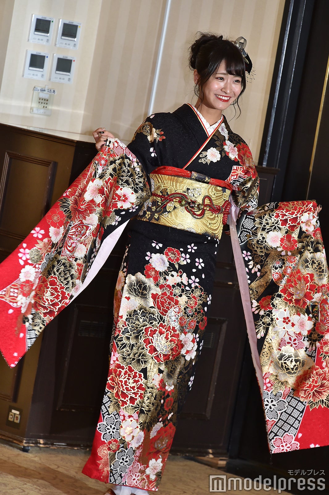 清水里香／AKB48グループ成人式記念撮影会 （C）モデルプレス