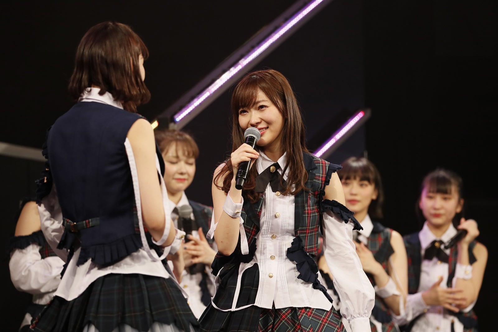 松岡菜摘から手紙 ／指原莉乃 卒業公演より（C）AKS