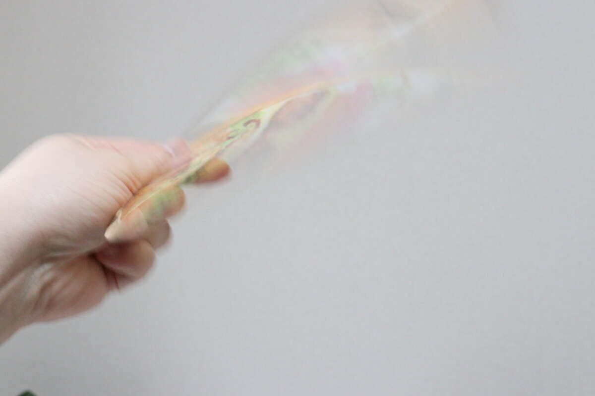 ダイソーの折りたたみうちわ（ハンバーガー）の使用例