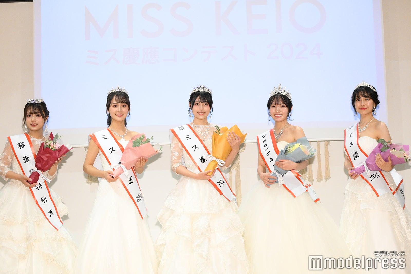 西村菫さん、齊藤美雅さん、堤彩乃さん、中村月海さん、土川満里奈さん／「ミス慶應2024」ファイナリスト（C）モデルプレス