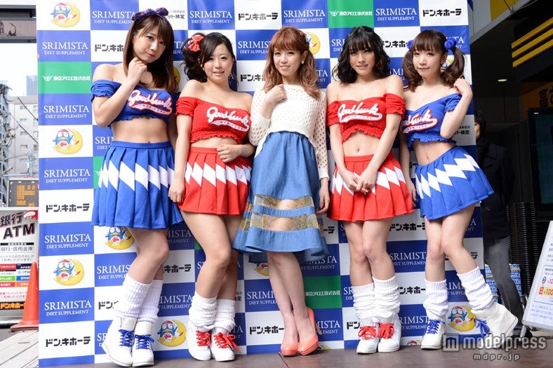 （左より）池田愛恵里、水樹たま、くみっきー、今野杏南、清水あいり