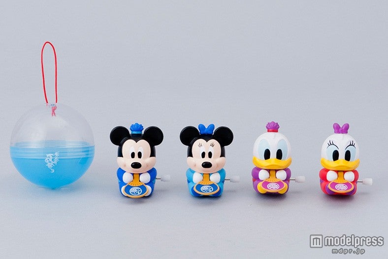 TDL：カプセルトイ（ゼンマイトイ）各￥400／（C）Disney