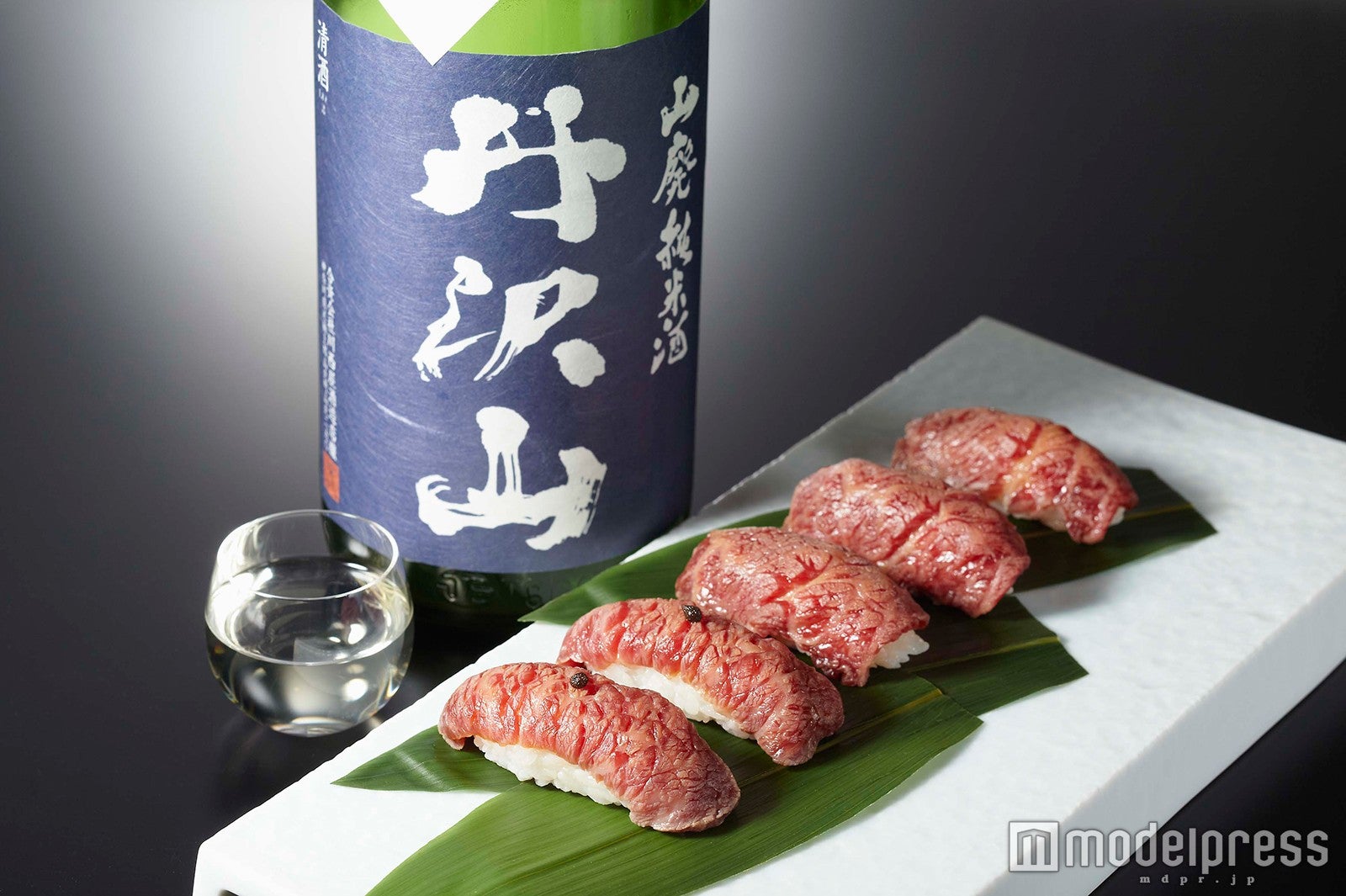 「和酒飯 くり家」尾崎牛 炙り寿司（5貫）2，160円