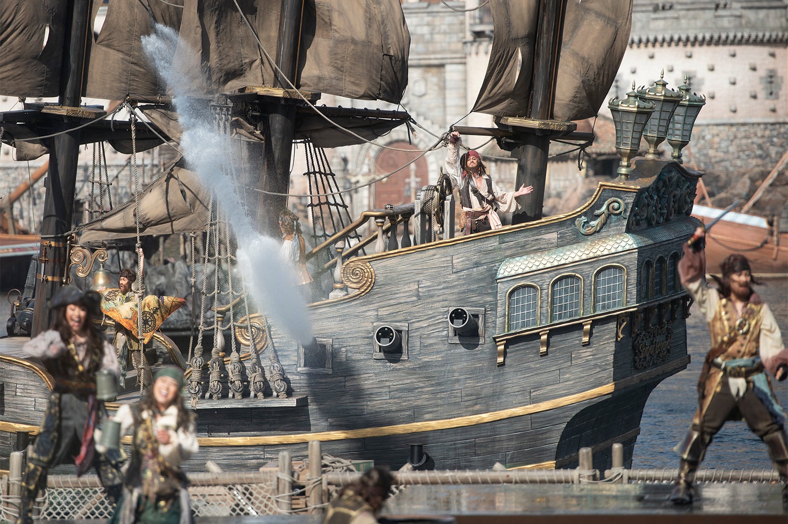 「パイレーツ・サマーバトル “ゲット・ウェット！”」（C）Disney