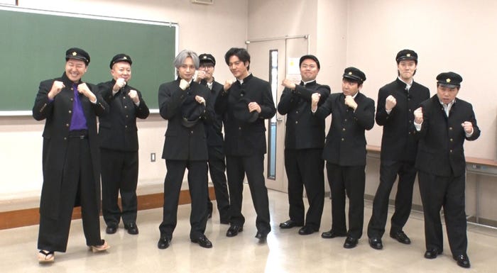 長田庄平、松尾駿、中島健人、菊田竜大、桐谷健太、岡部大、秋山寛貴、粗品、せいや(C)フジテレビ