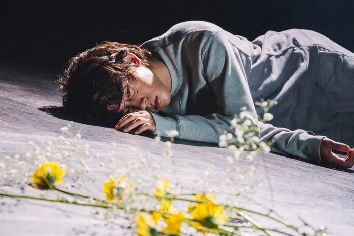 末澤誠也(C)「彼女と彼氏の明るい未来」製作委員会・MBS