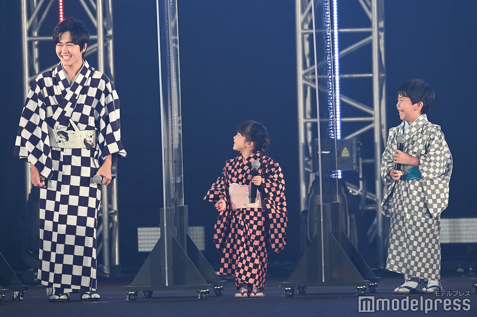 鈴木兄妹（C）モデルプレス