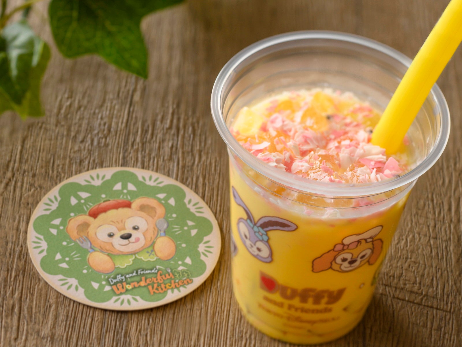 クッキー・アンのアップル・パンプキンミルク700円（C）Disney