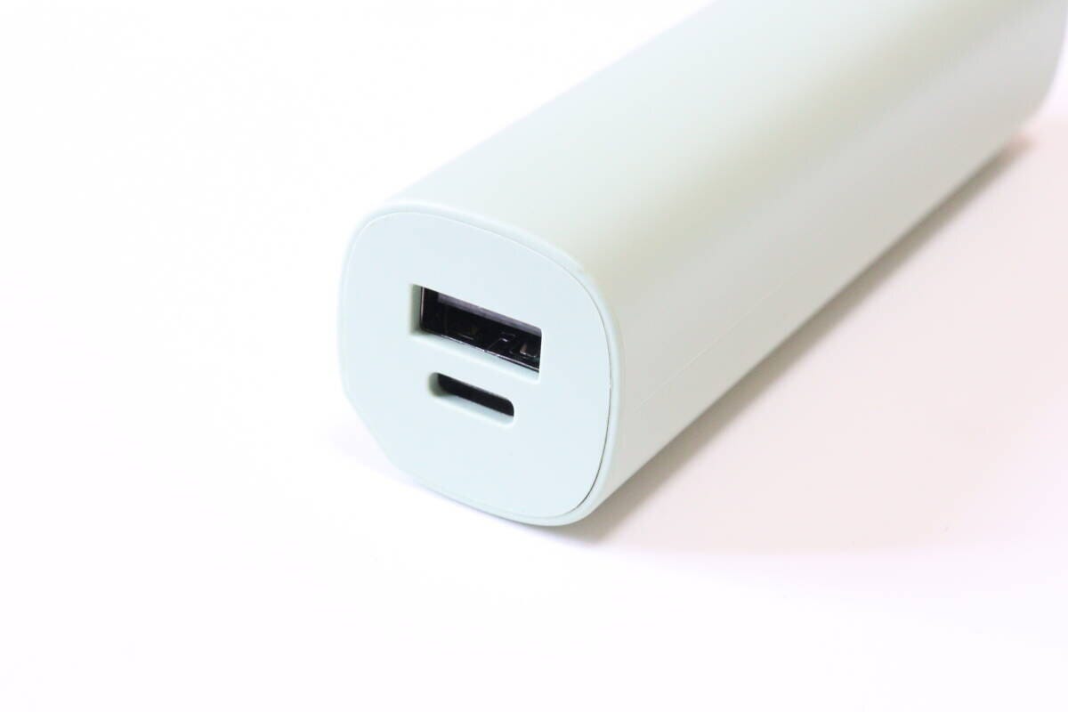 ダイソーのモバイルバッテリー