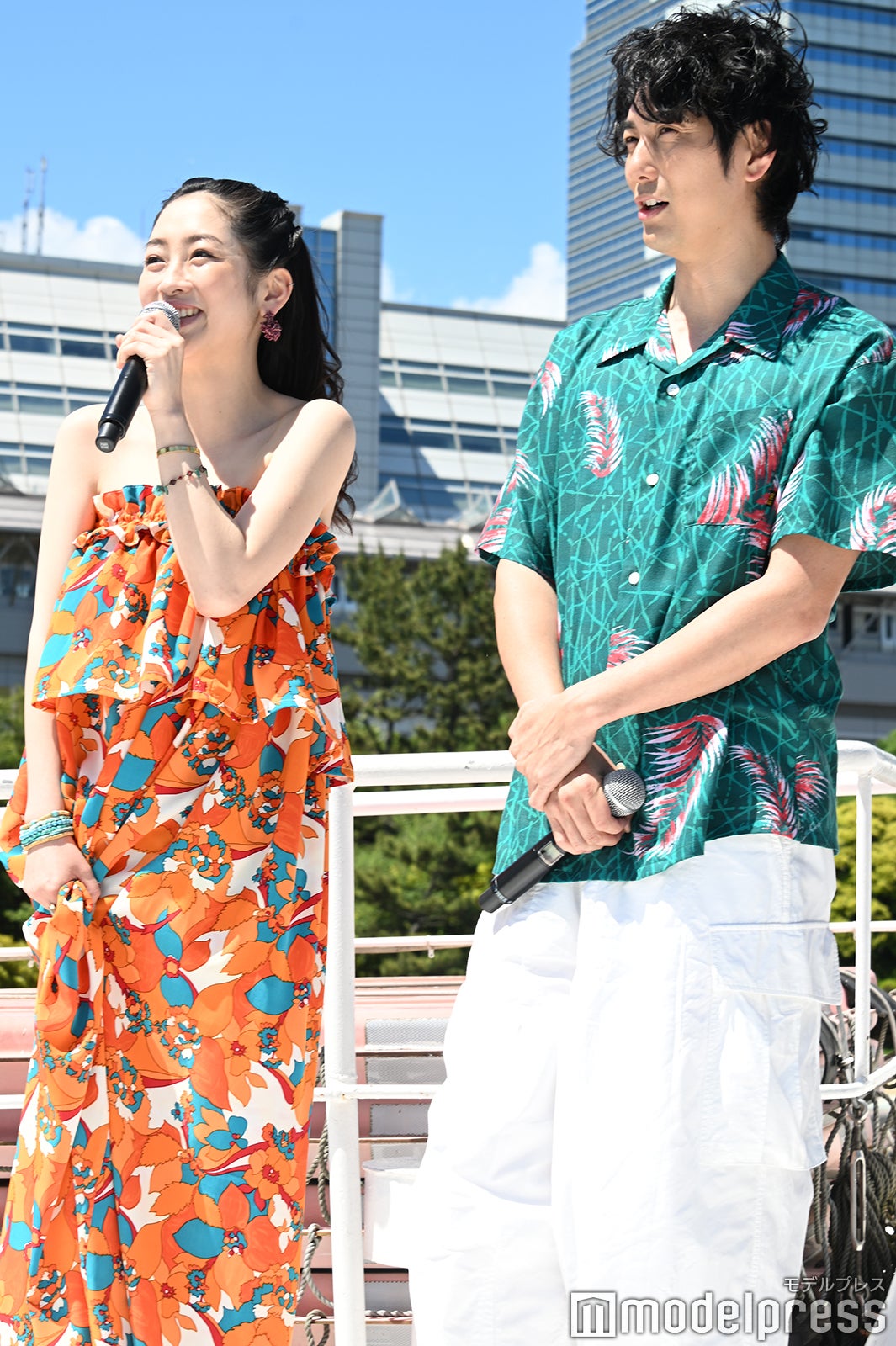 川添野愛、平岡祐太（C）モデルプレス