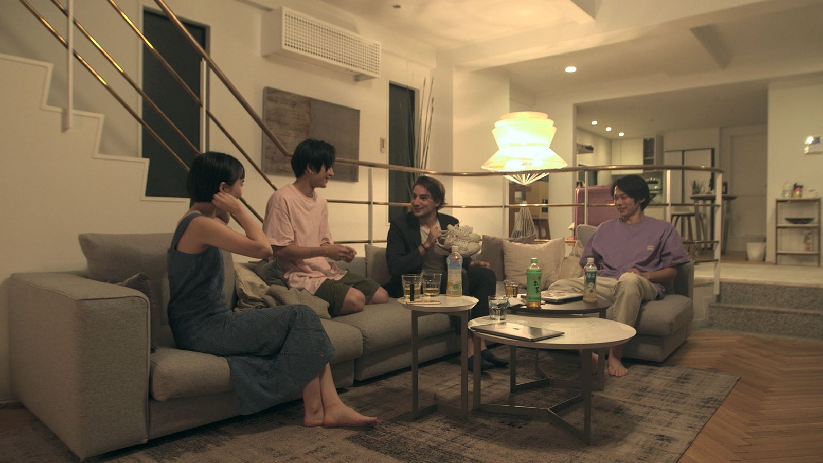 香織、流佳、ジュゼッペ、翔平「TERRACE HOUSE TOKYO 2019-2020」15th WEEK（C）フジテレビ／イースト・エンタテインメント