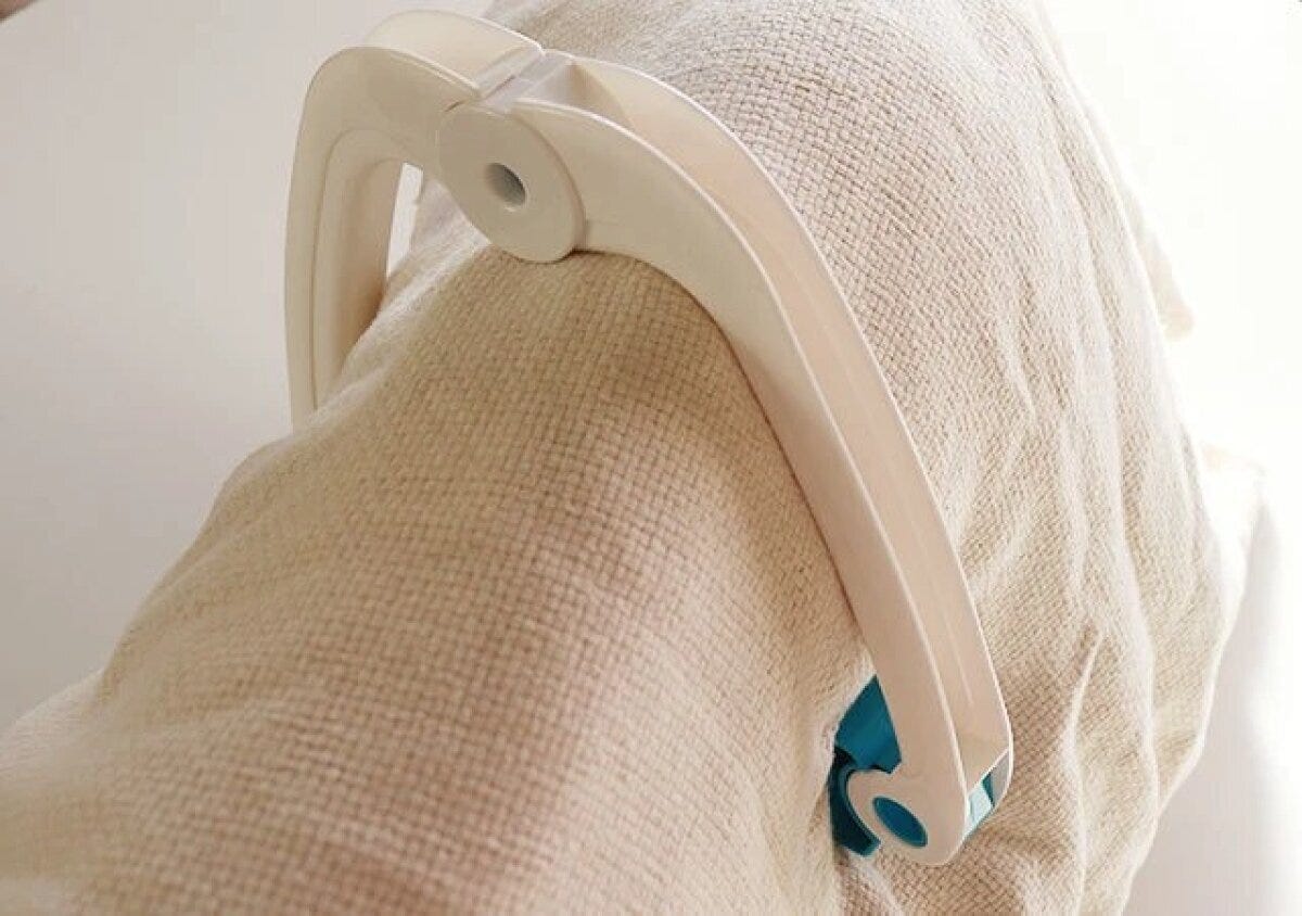 ダイソー　がっちりふとんばさみ（グリーン）　使用例