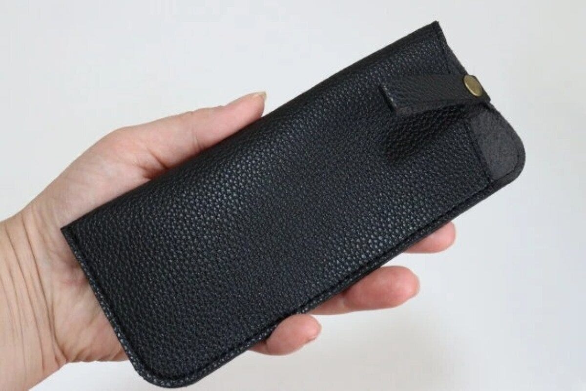 ダイソーの取っ手付ソフトメガネケース