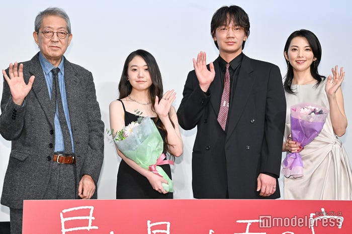 荒井晴彦監督、咲耶、綾野剛、田中麗奈(C)モデルプレス