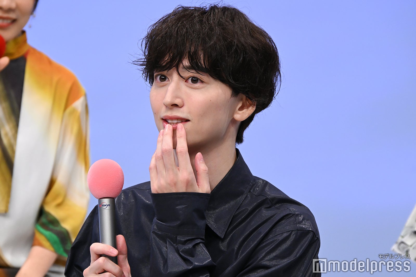 キャスト同士で話し合った“奏のあざと仕草”を披露する池田匡志（C）モデルプレス