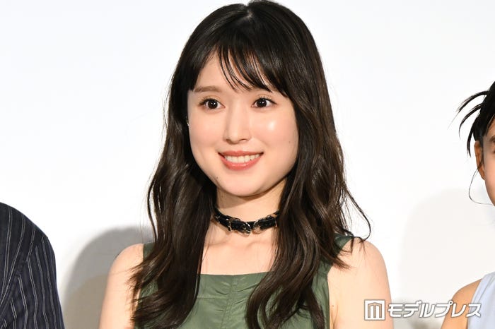 「莉子ちゃーん!」と呼ばれていることに泉谷星奈から羨ましがられた福本莉子(C)モデルプレス