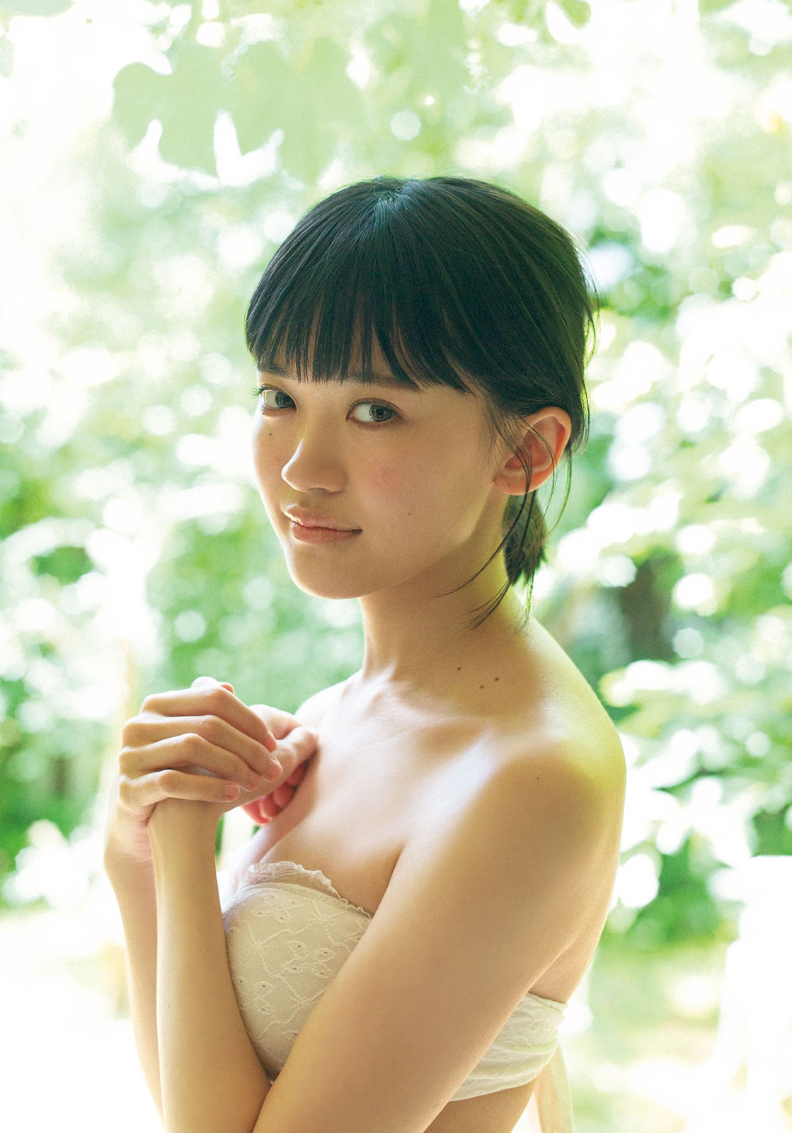 NMB48川上千尋、スタッフ絶賛のボディライン披露 - モデルプレス