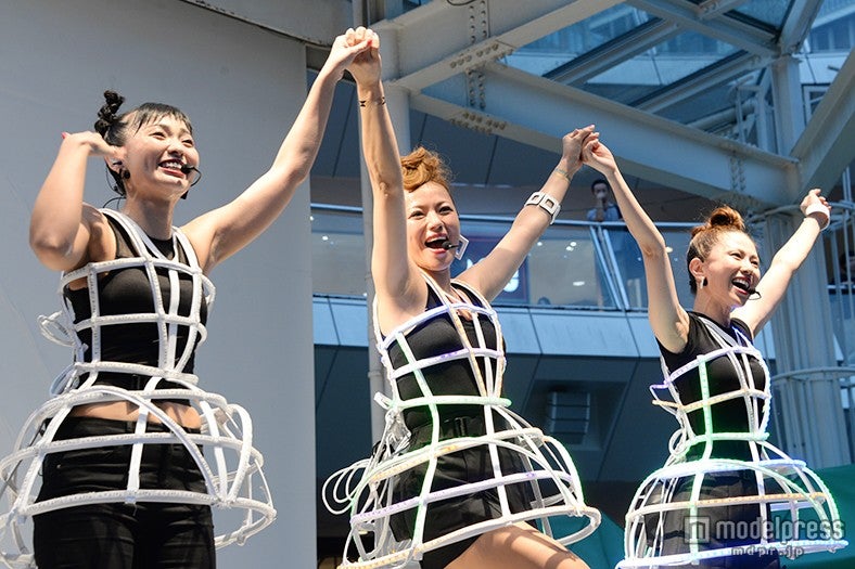 MAX、瞳潤ませ“一夜限り”のサプライズ発表 2000人のファン熱狂