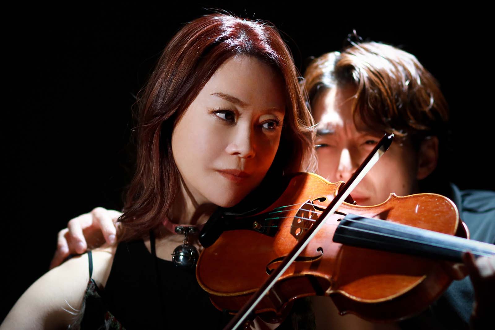 「離婚しない男」観月ありさ、小池徹平との“強烈”絡み合いが話題 主演ドラマパロディも注目集まる「震える怪演」