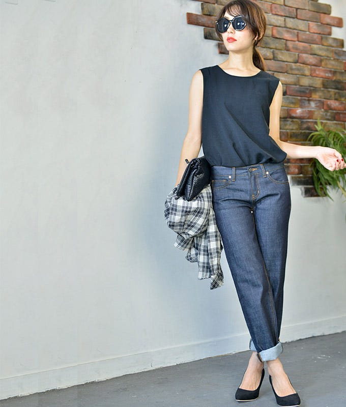 すっきりストレートデニムパン「coca」7,990円(税込)/画像提供:coca