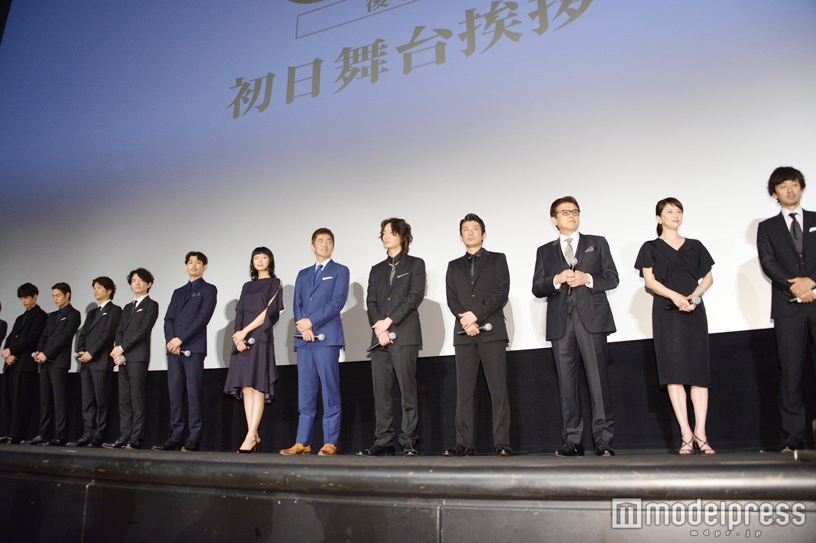 映画「64-ロクヨン- 後編」初日舞台あいさつ（C）モデルプレス