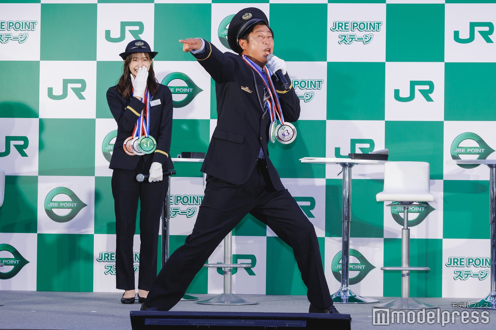 足立梨花、尾形貴弘（C）モデルプレス