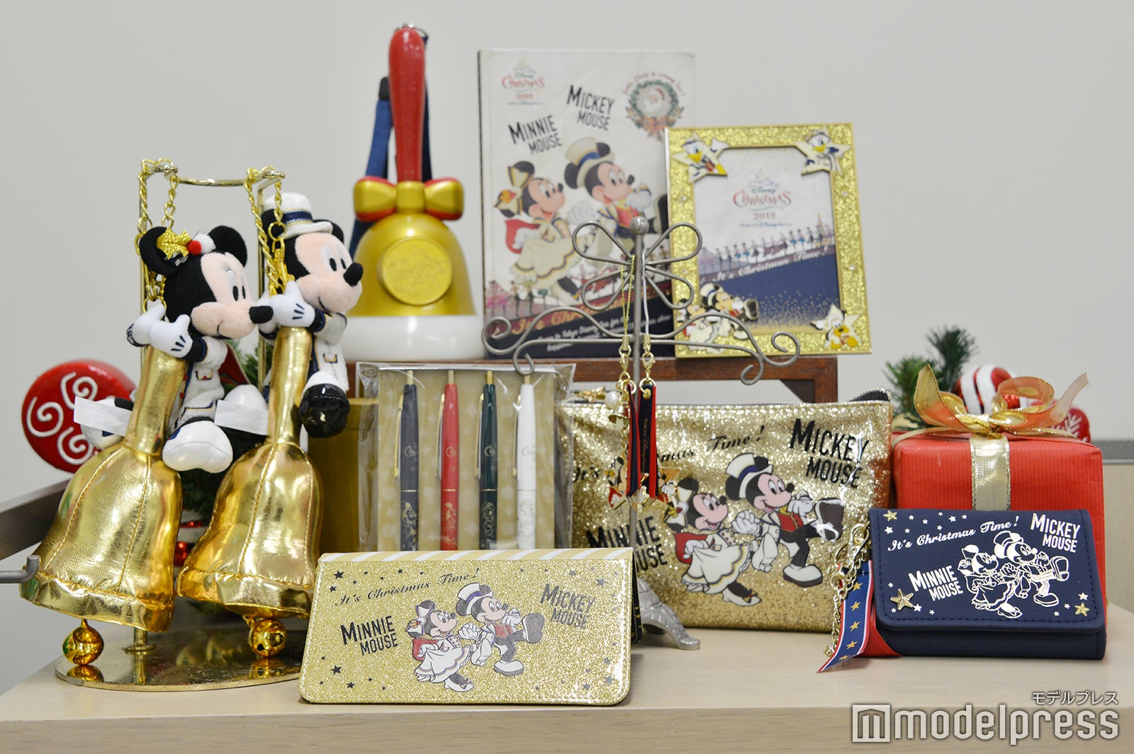 スペシャルグッズ （C）モデルプレス（C）Disney