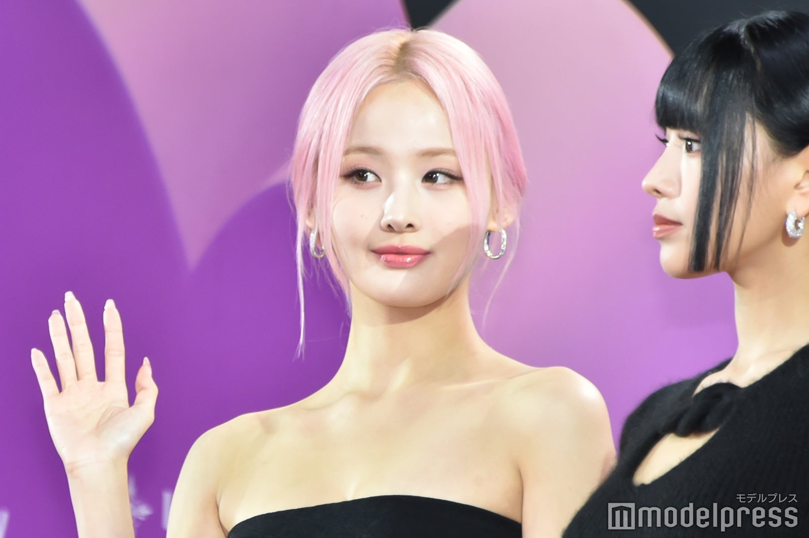 ベル（C）モデルプレス