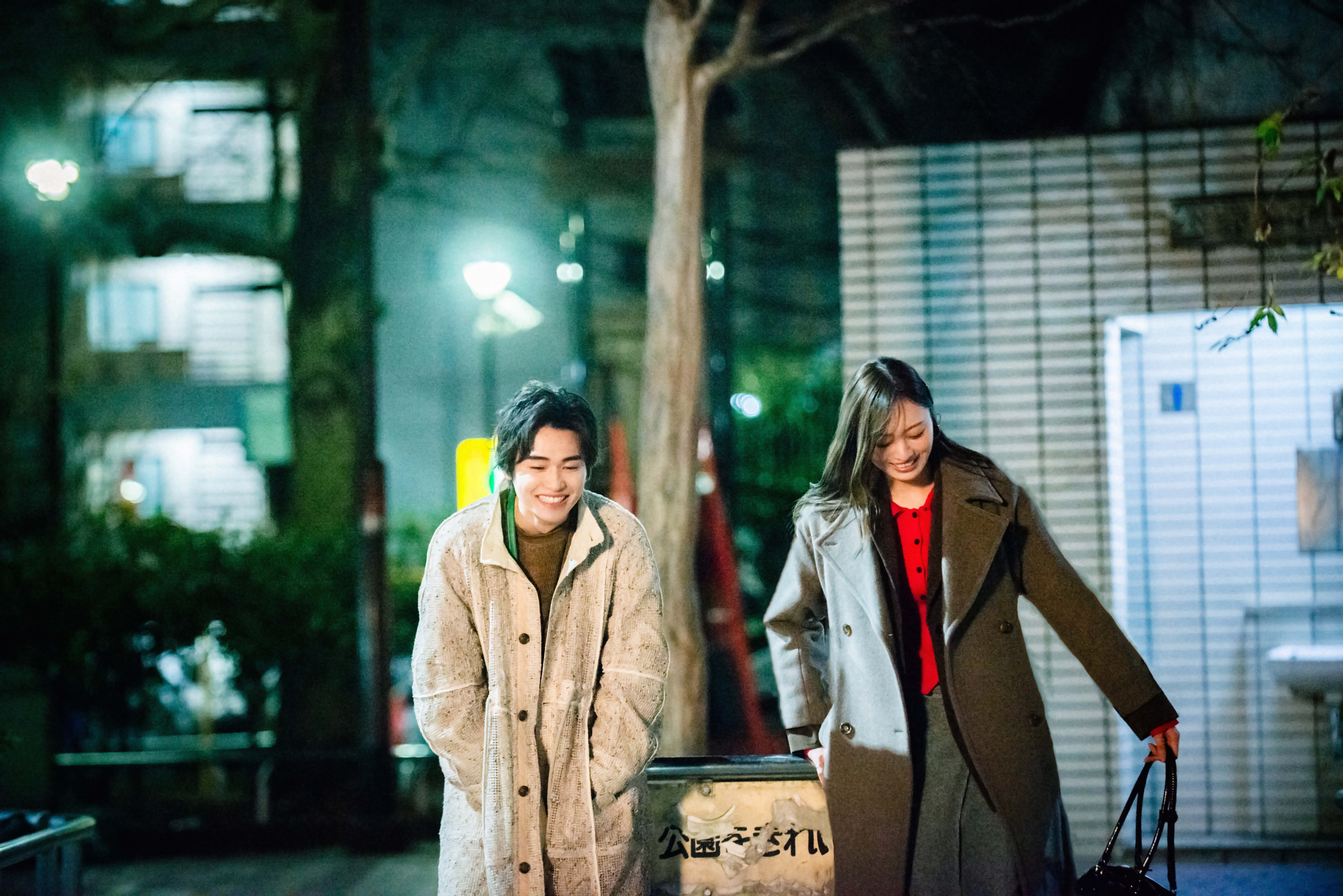 西垣匠、梅澤美波（C）「失恋カルタ」製作委員会・MBS