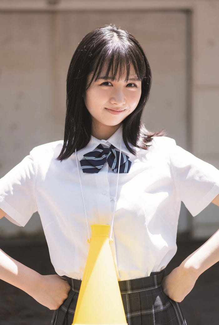 上村ひなの「B.L.T. SUMMER CANDY 2022」ローソンエンタテインメント購入特典ポストカード(提供写真)