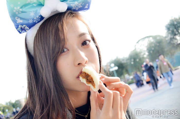 「ミートソース味美味しい!」/モデル:山本沙樹(C)モデルプレス