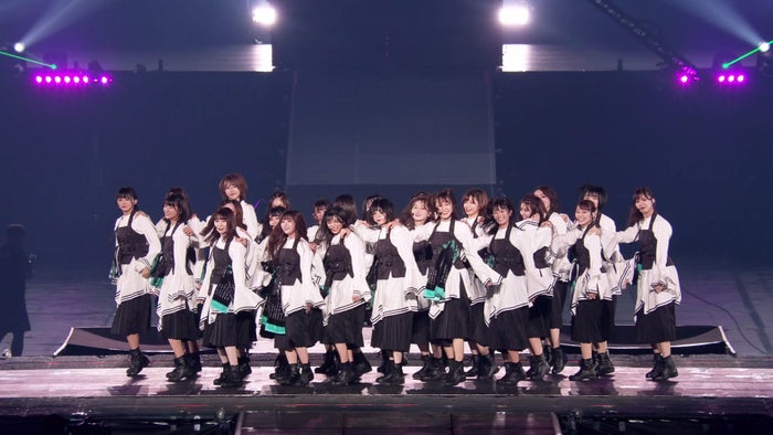 欅坂46 初東京ドームライブ 不協和音 角を曲がる ダイジェスト映像公開 モデルプレス 欅坂46 初東京ドームライブ 不協和音 角を曲がる ダイジェスト映像公開 モデルプレス