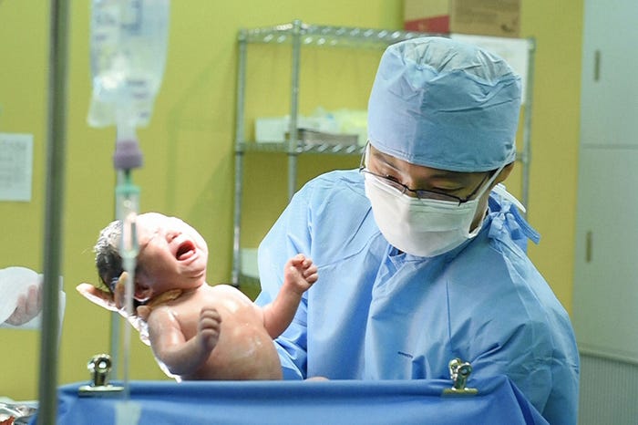 星野源/「コウノドリ」第9話より(画像提供:TBS)