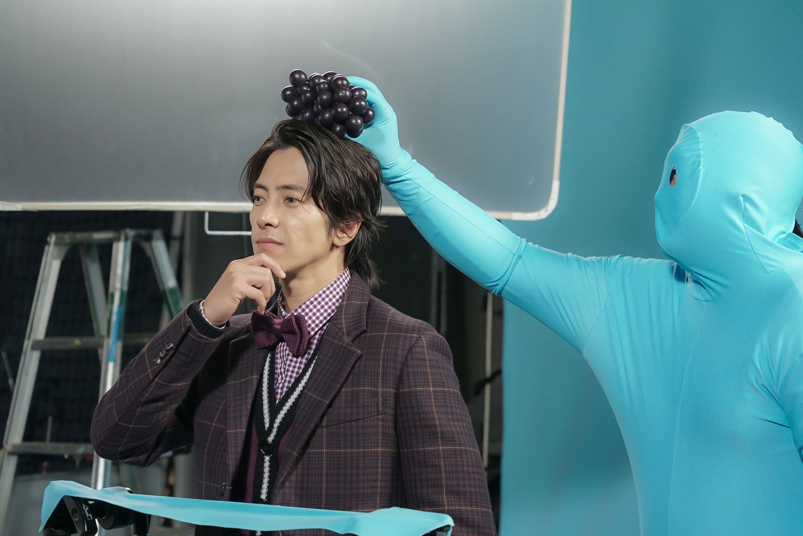 山下智久／新TVCM「マックカフェ『フラッペしちゃった？りんご＆巨峰』」篇メイキングより（提供写真）