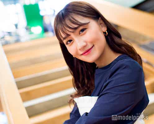 元AKB48小嶋真子、夫との密着ウエディングフォト公開「幸せ溢れてる」「ドレス姿可愛すぎ」と反響