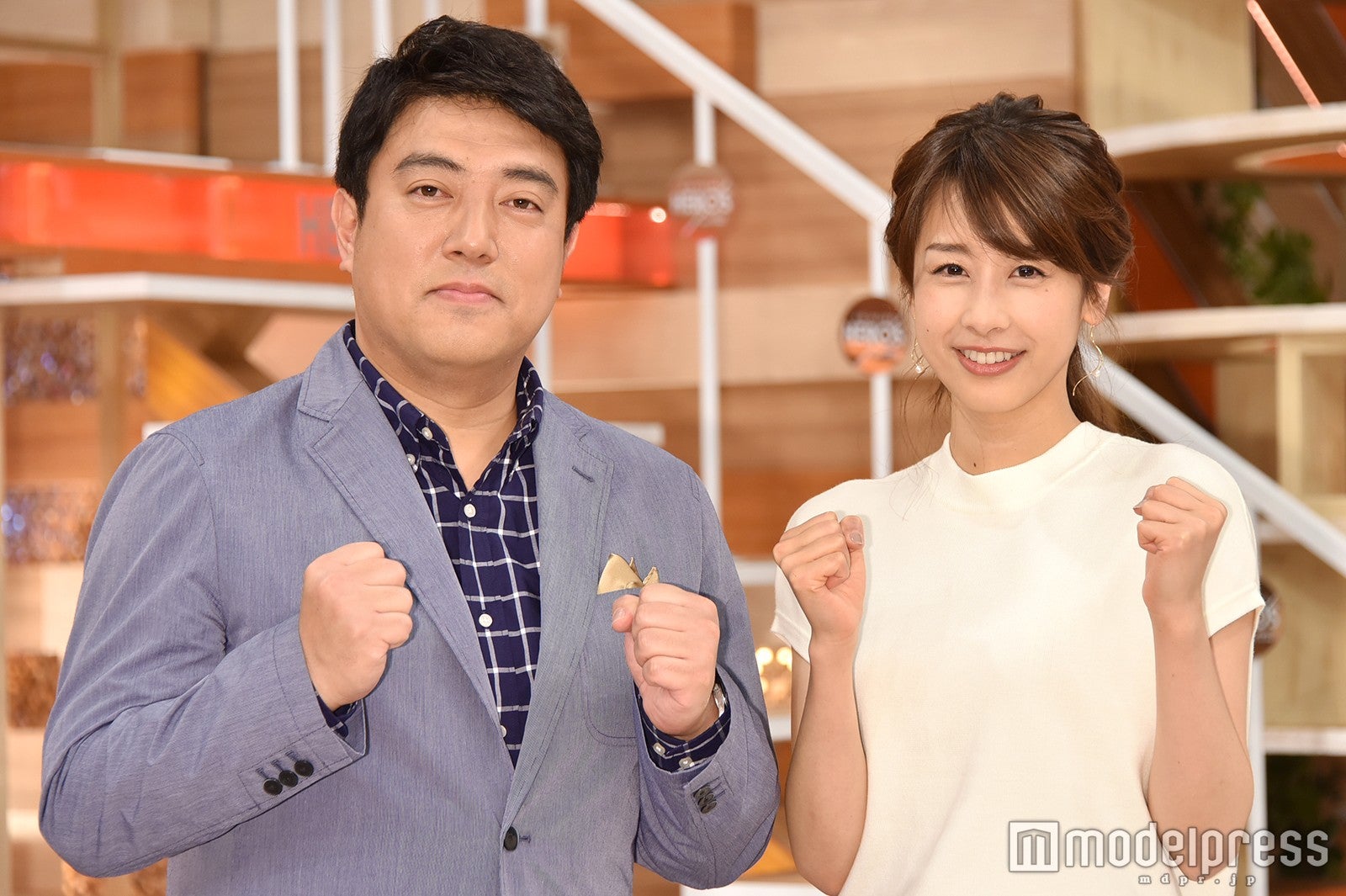 佐野瑞樹アナ、加藤綾子アナ（C）モデルプレス
