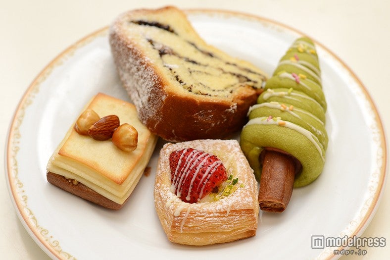 パン（C）モデルプレス 