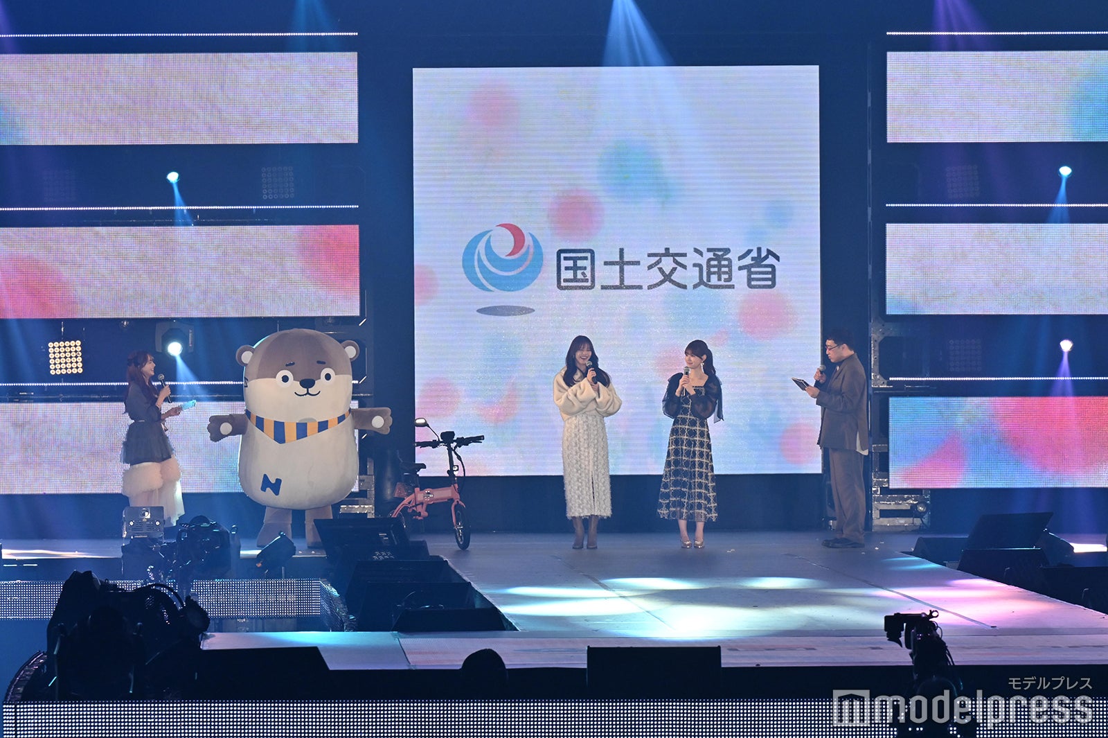 ステージの様子（C）モデルプレス