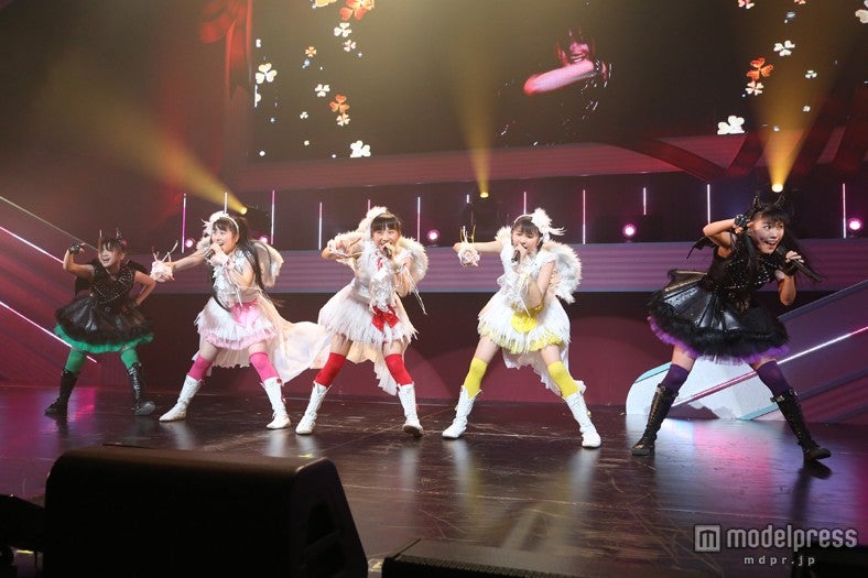 ももいろクローバーZ