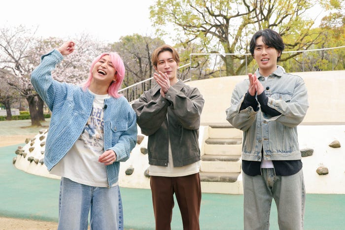 佐久間大介、渡辺翔太、宮舘涼太(C)TBS