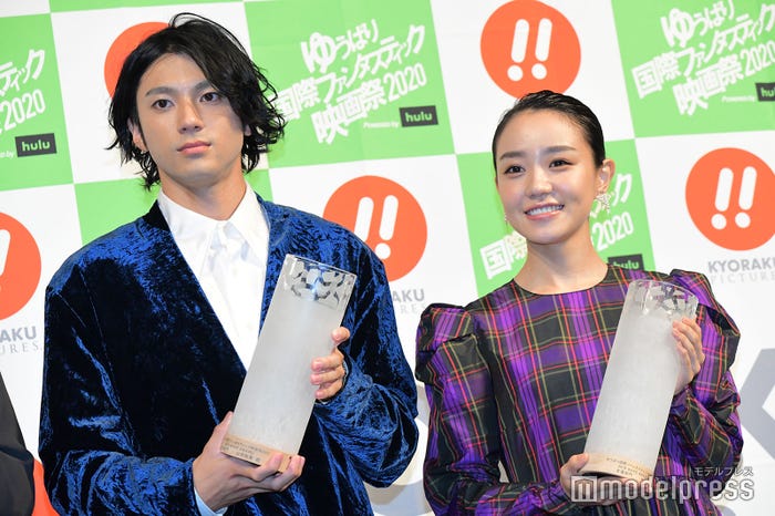 山田裕貴、奈緒(C)モデルプレス