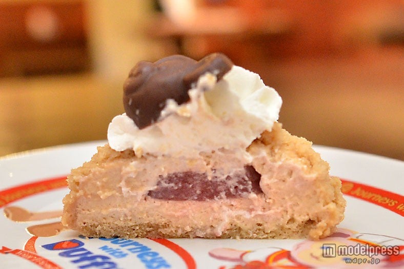 「ミルクティームースケーキ」の断面