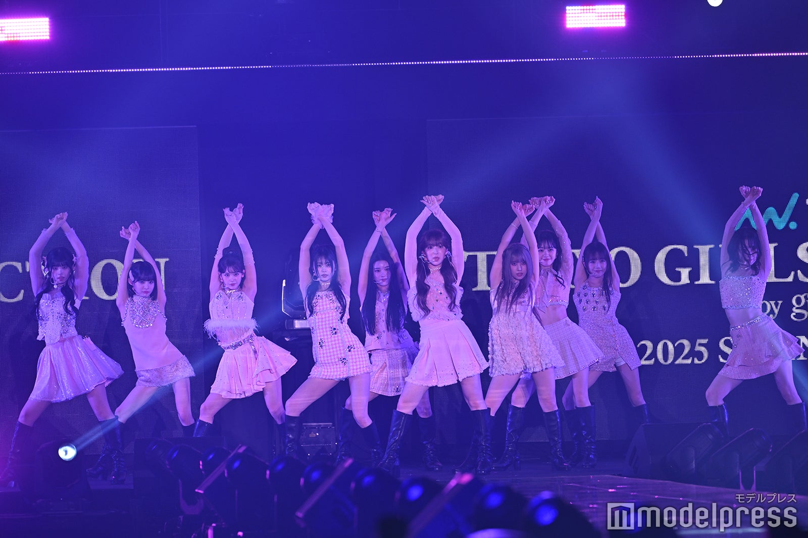 ME:I（C）モデルプレス