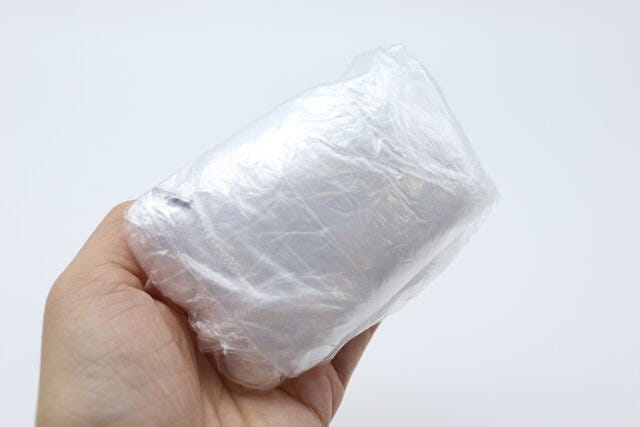 セリア ケース付きレインコート セリアのケース付きレインコート