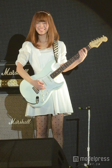 サポートギター