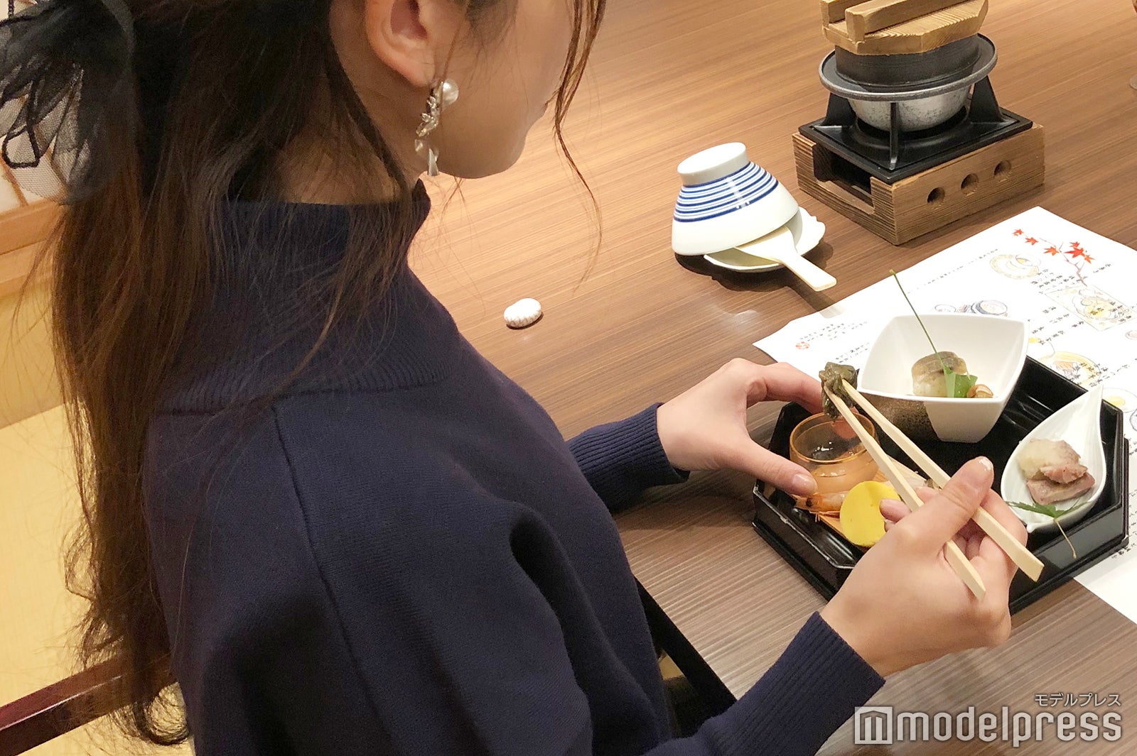 おいしい食事でリフレッシュ（C）モデルプレス