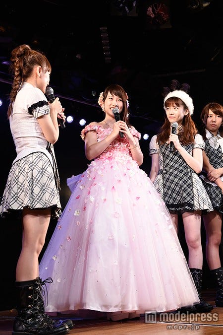 ステージの様子(C)AKS