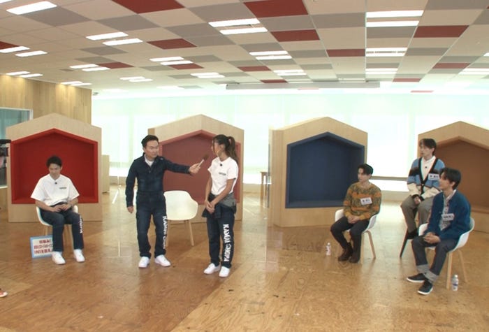 かまいたち、みちょぱ、INI(C)吉本興業