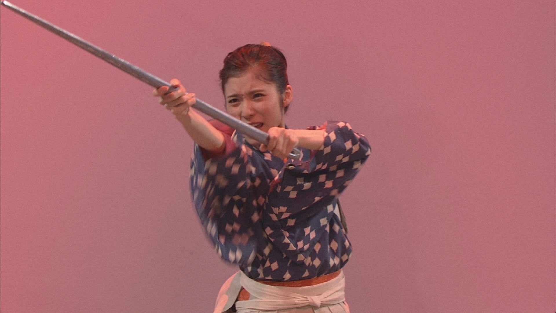 松岡茉優×いっすんぼうし（C）NHK